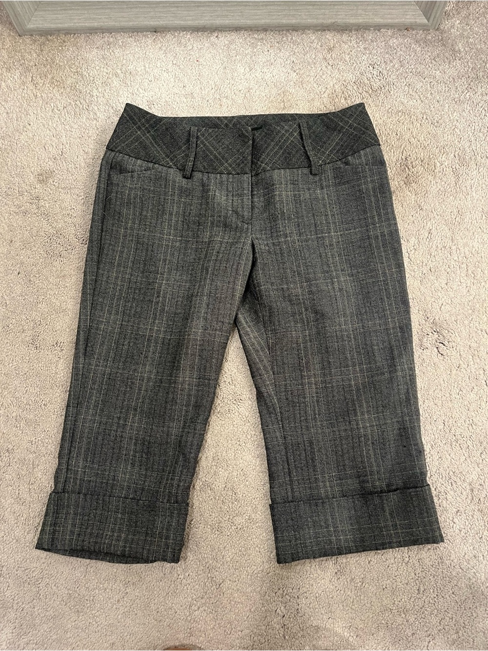 Express Gray Plaid Capri Shorts